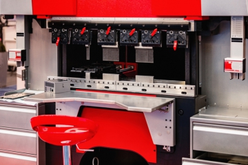 Industrial workstation and assembly line ergonomic assessments 