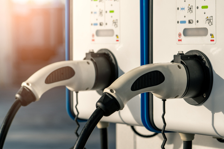 Electric vehicle recharge points in airports of Spain