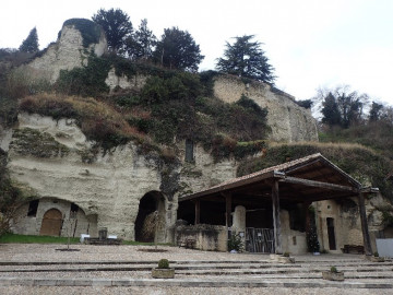 Monolithic Church - Geotechnical and hydrogeological diagnosis